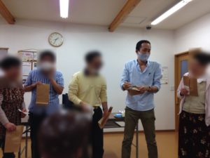 賞金の1,000円は誰の手に? 清瀬聖ヨハネ支援センター 開所記念イベントでマジシャン出張/派遣マジックショー