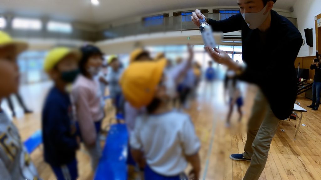 幼稚園の年長向けイベントでマジシャン出張/派遣マジックショー in 東京都東村山市