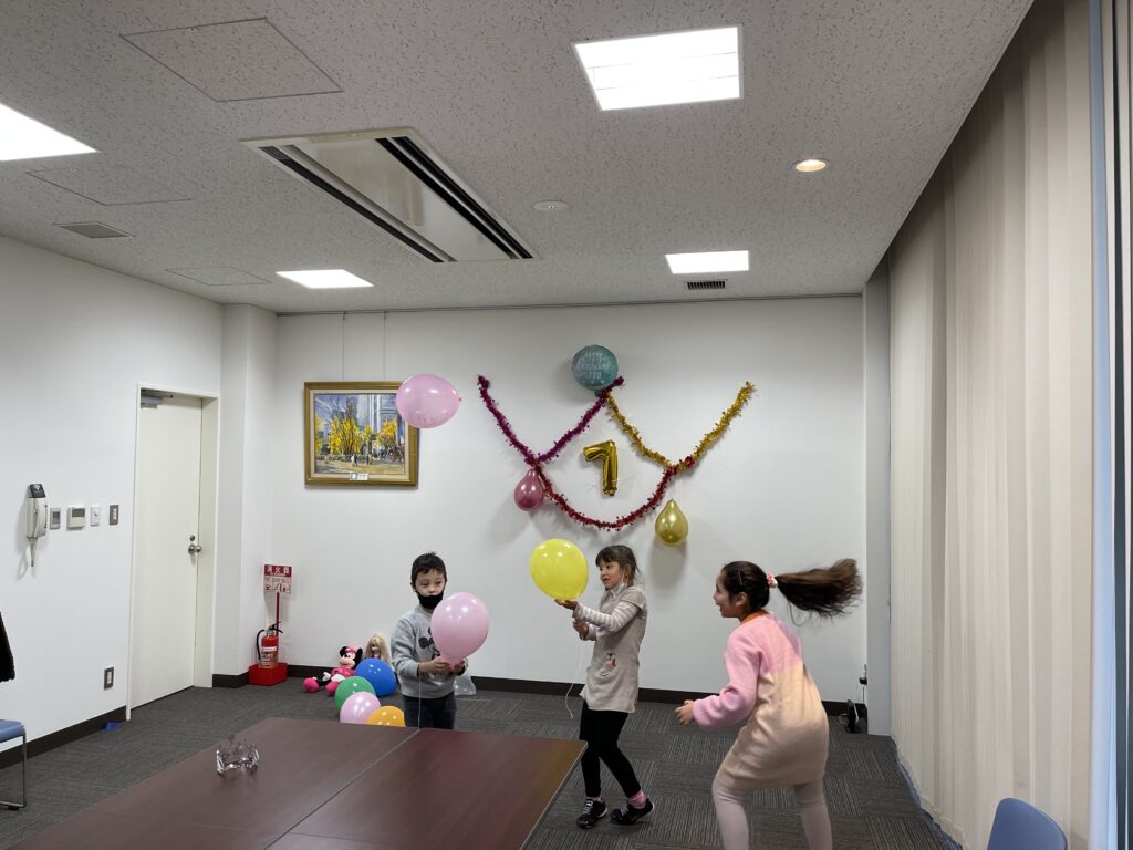 7歳フレンチ娘誕生パーティー出張マジシャン  新宿区, 東京都