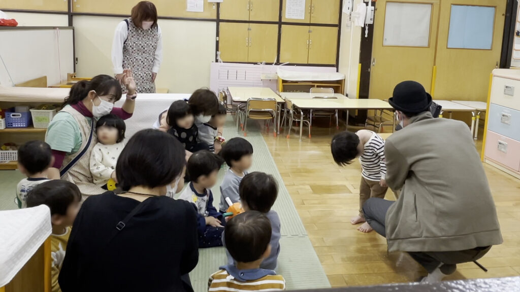 1歳クラス 保育園お楽しみ会で3年連続出張マジックショー 練馬区, 東京都 2022
