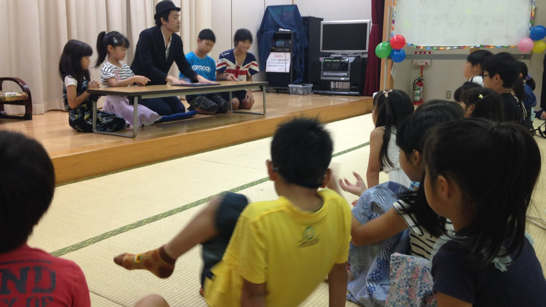 子ども会の夏イベントで子供向けマジックショー 東京都墨田区