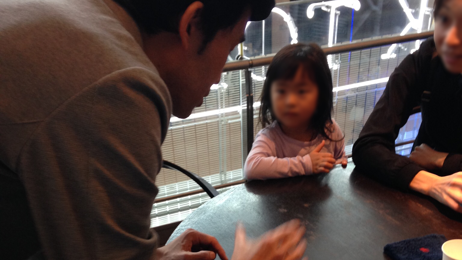 小さい子に観てもらったよ! 東京の空の玄関でマジシャンがマジックを披露 in 大田区,羽田