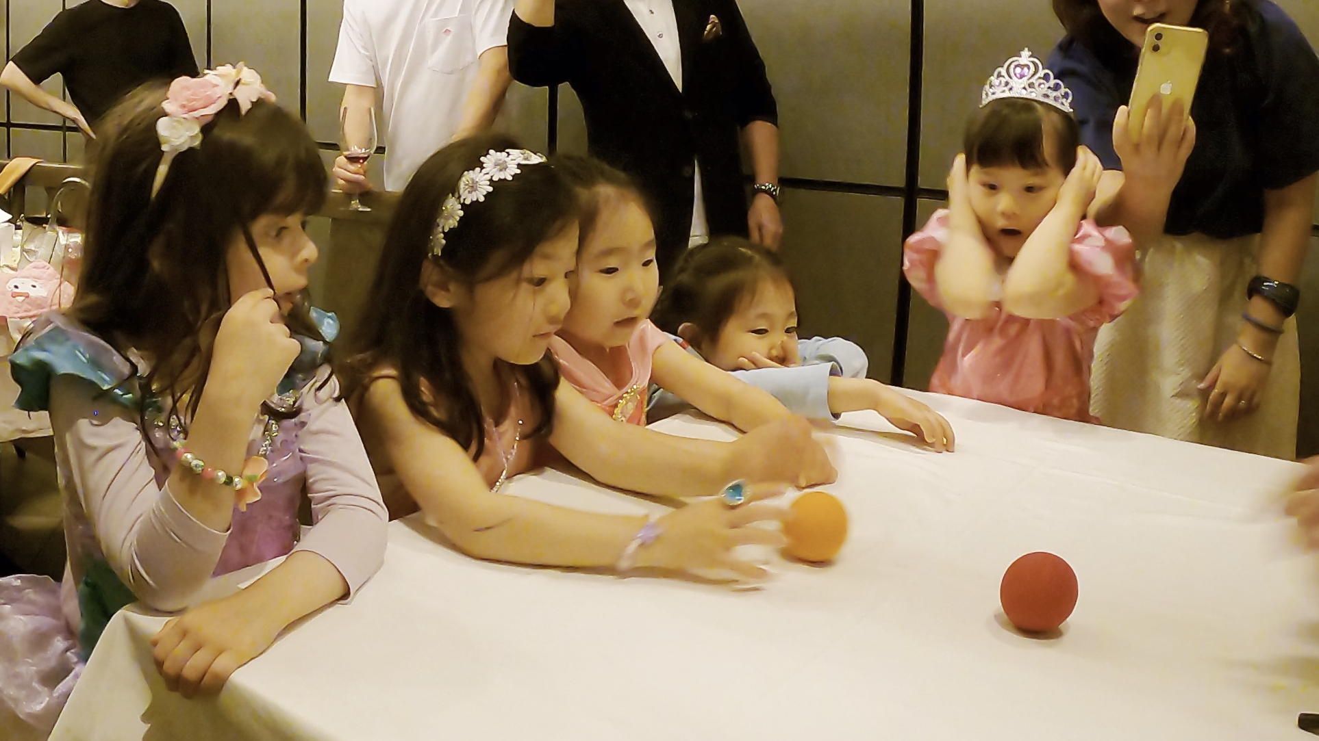 魔法をかけたらボールがでっかくなっちゃった！ 5歳女の子誕生会 恵比寿ガーデンプレイス