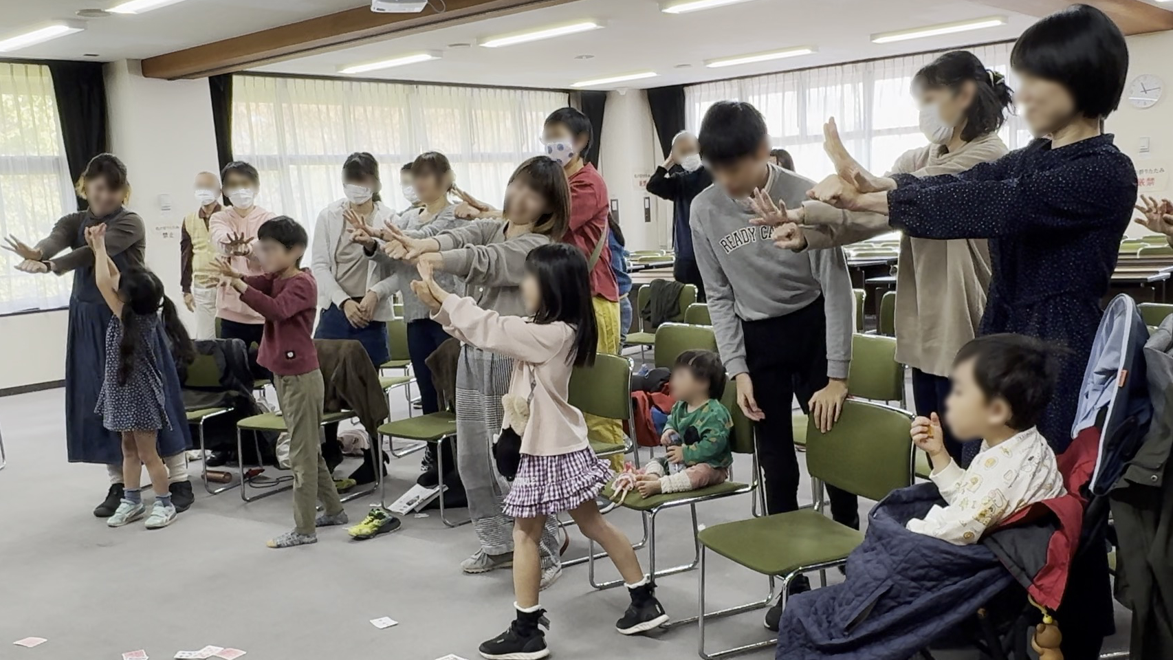 障がい児向けのイベントでマジックショー 中野区, 東京都