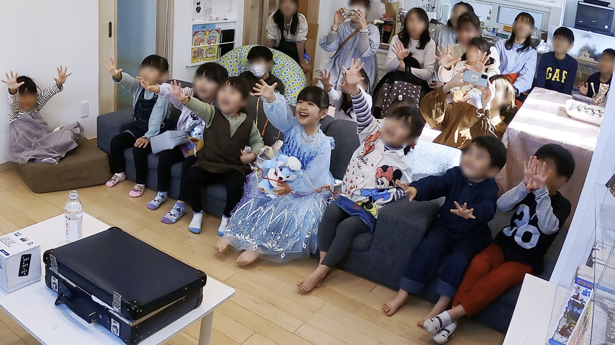 皆んなのハンドパワー 5歳の娘のお誕生日会でマジックショー 藤沢市, 神奈川県 出張マジシャン