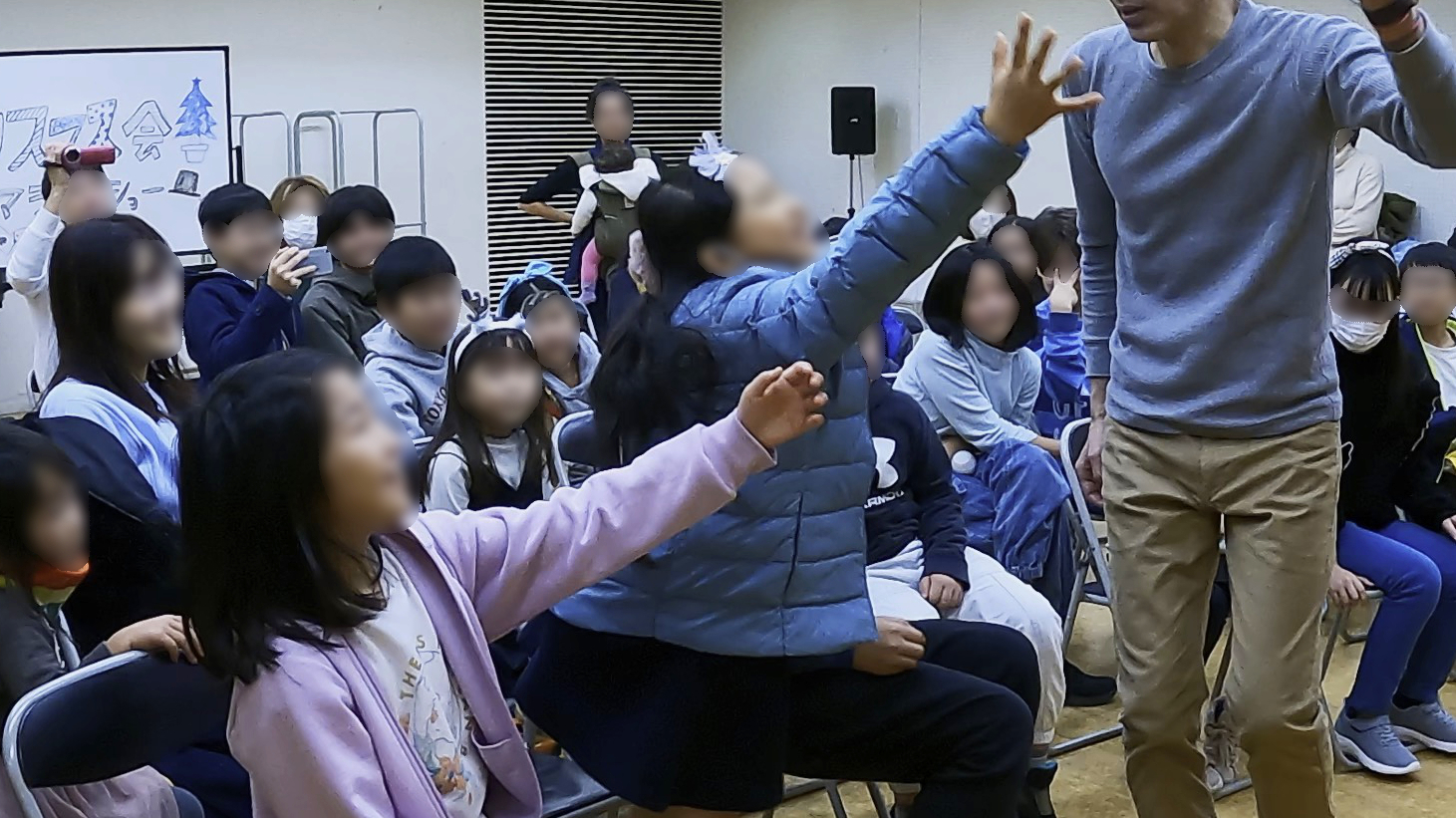 危ない子には触らせない 子供会のクリスマス会でマジックショー 鎌倉市, 神奈川県 出張マジシャン